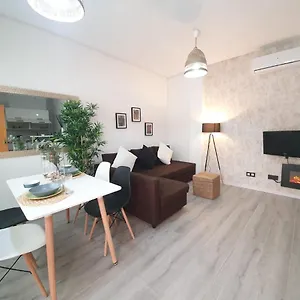 https://apartamentos-alamos.1costadelsol.com
