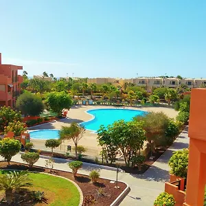 https://apartamentos-sotavento-playa-la-tejita-el-medano.in-canary-islands.com